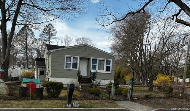 Single Family Central  Suffolk County, NY 11776, MLS-978897-6