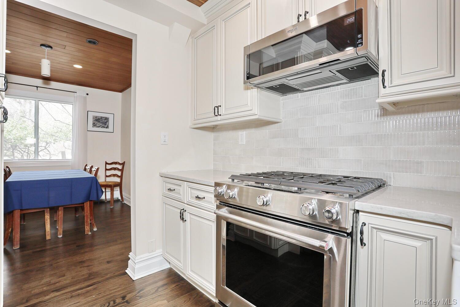 Condo Hickory Hill  Rockland County, NY 10983, MLS-978907-9