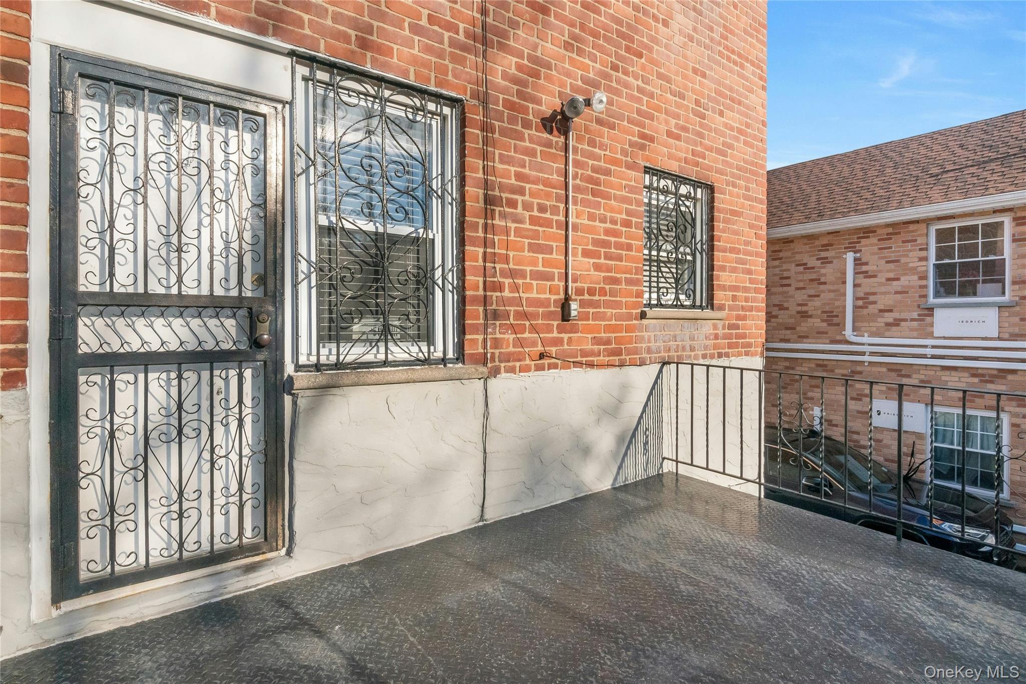 Single Family Logan  Bronx, NY 10465, MLS-978912-28