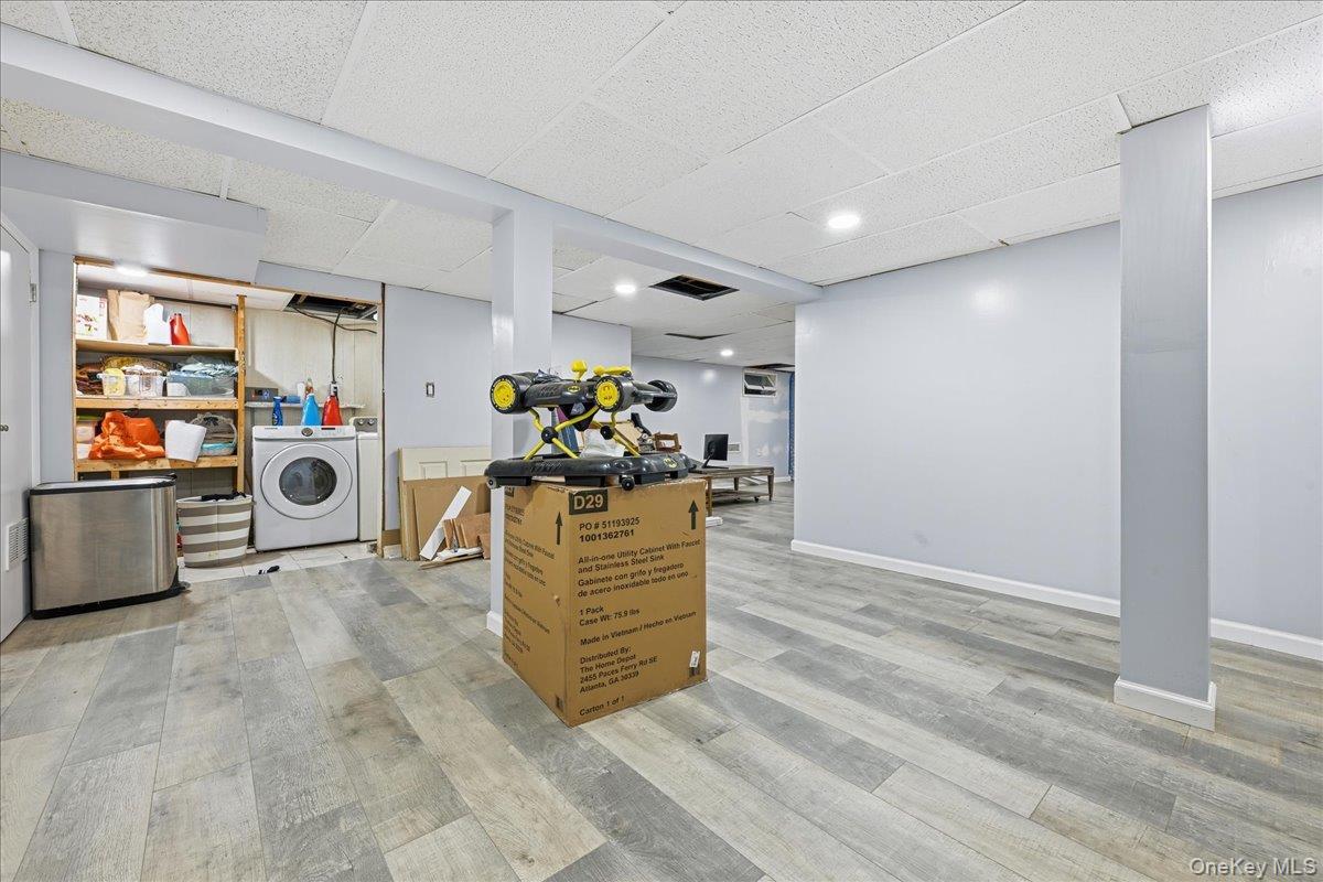 Single Family Bruce Terrace Nassau County, NY 11501, MLS-978914-27