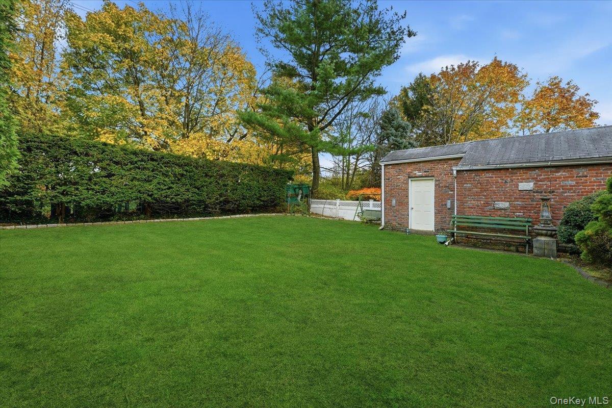 Single Family Bruce Terrace Nassau County, NY 11501, MLS-978914-32