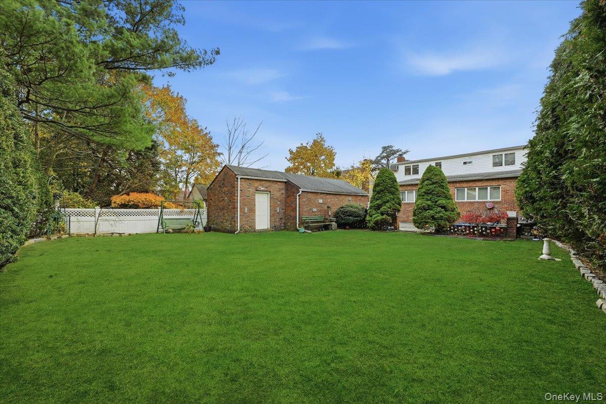 Single Family Bruce Terrace Nassau County, NY 11501, MLS-978914-33