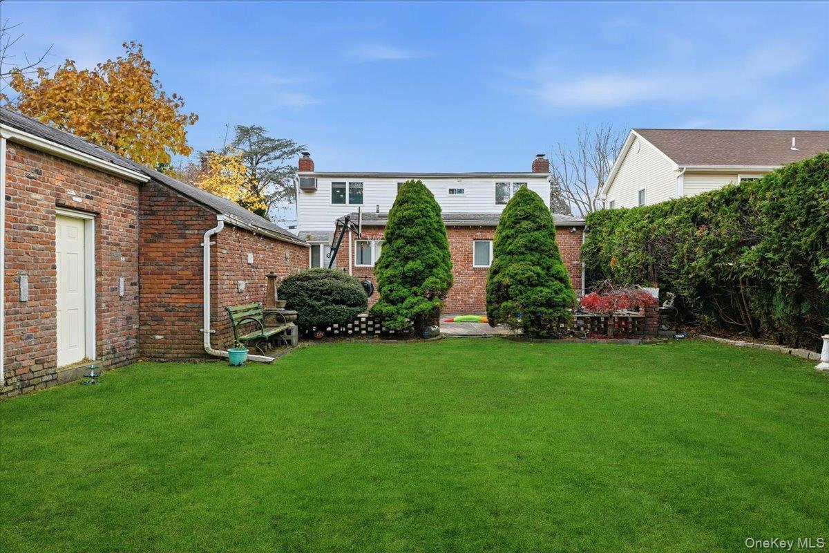 Single Family Bruce Terrace Nassau County, NY 11501, MLS-978914-34