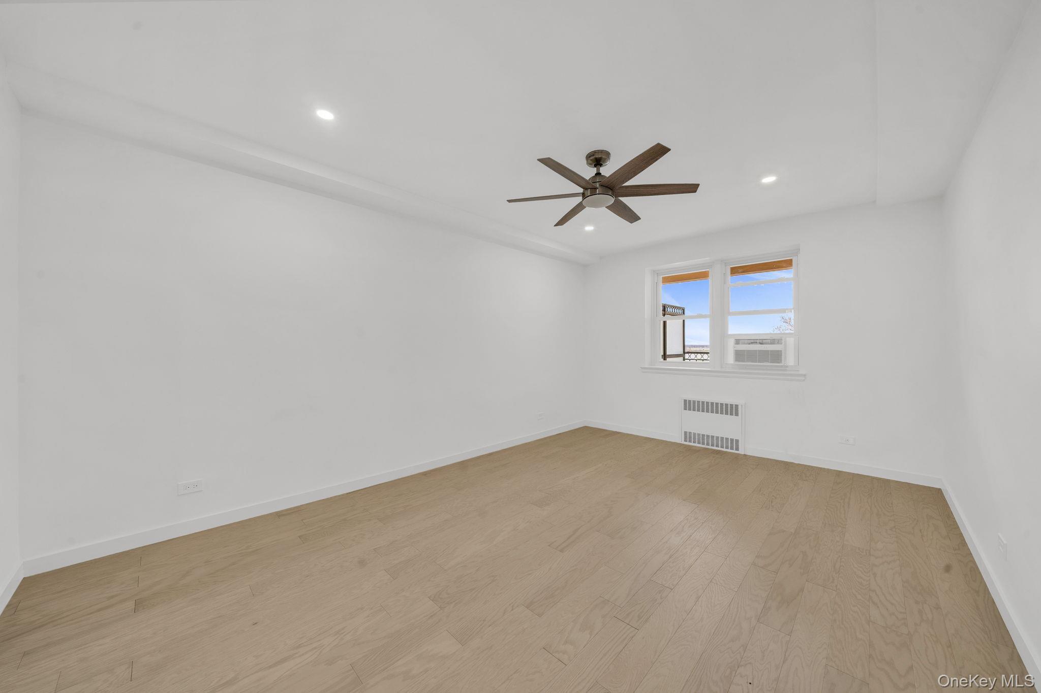 Coop Powells Cove  Queens, NY 11357, MLS-978917-10