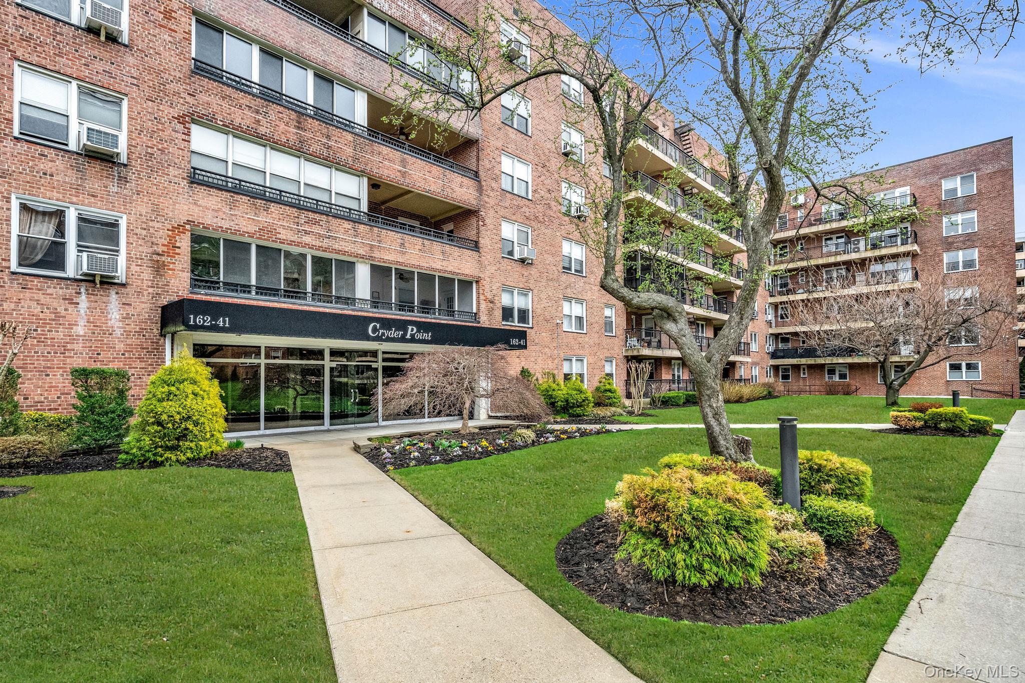 Coop Powells Cove  Queens, NY 11357, MLS-978917-15