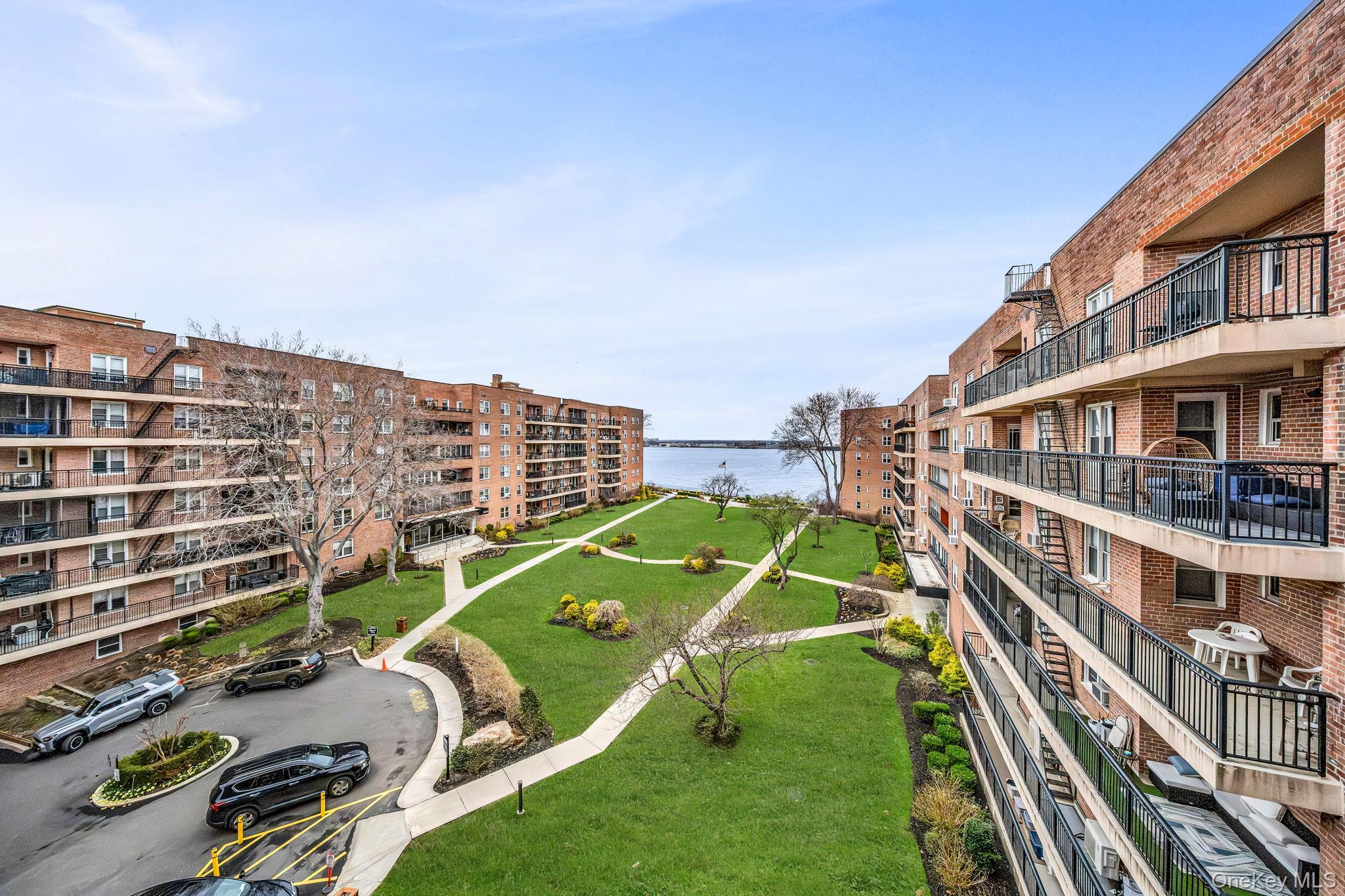 Coop Powells Cove  Queens, NY 11357, MLS-978917-32