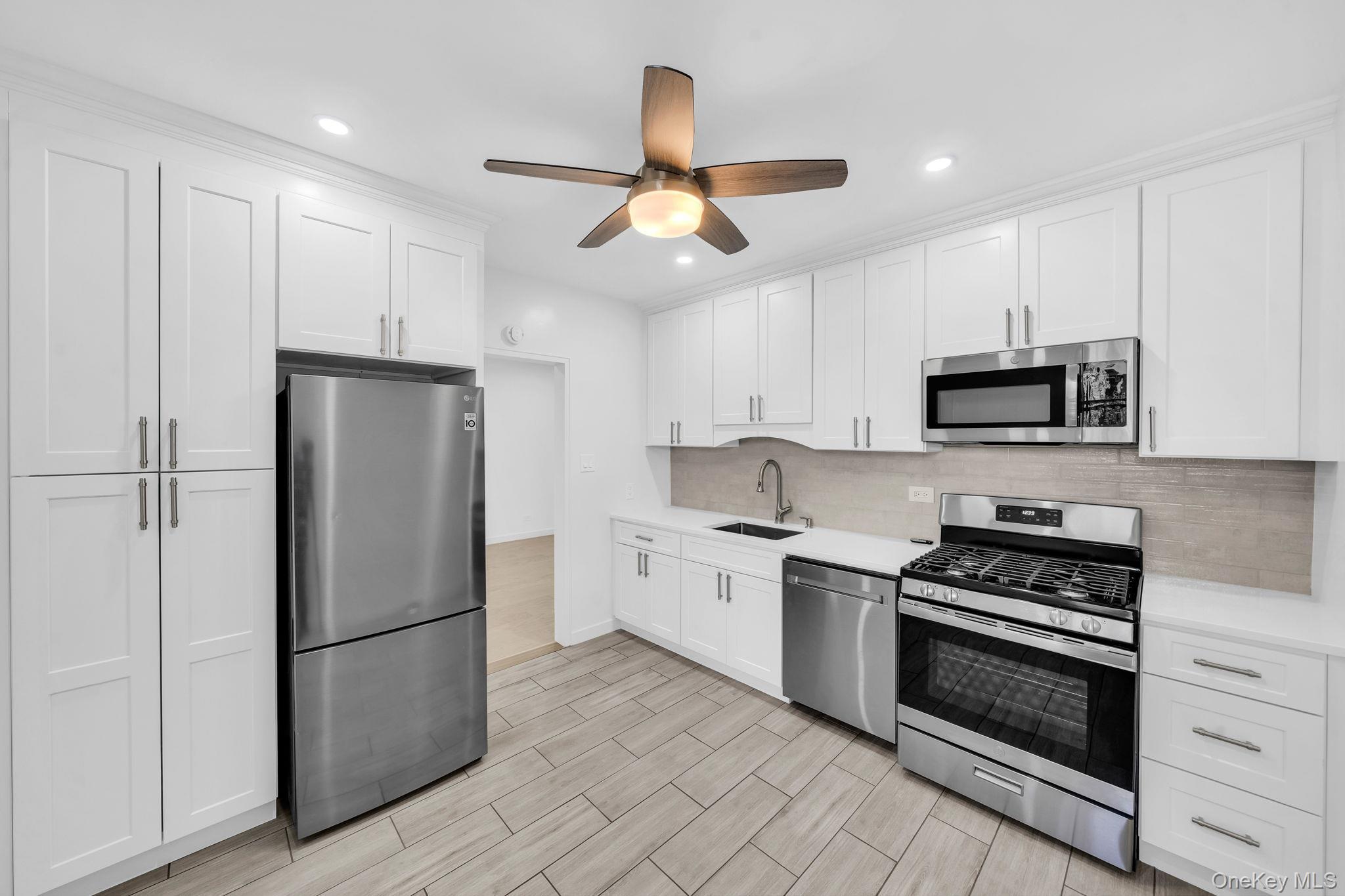 Coop Powells Cove  Queens, NY 11357, MLS-978917-7