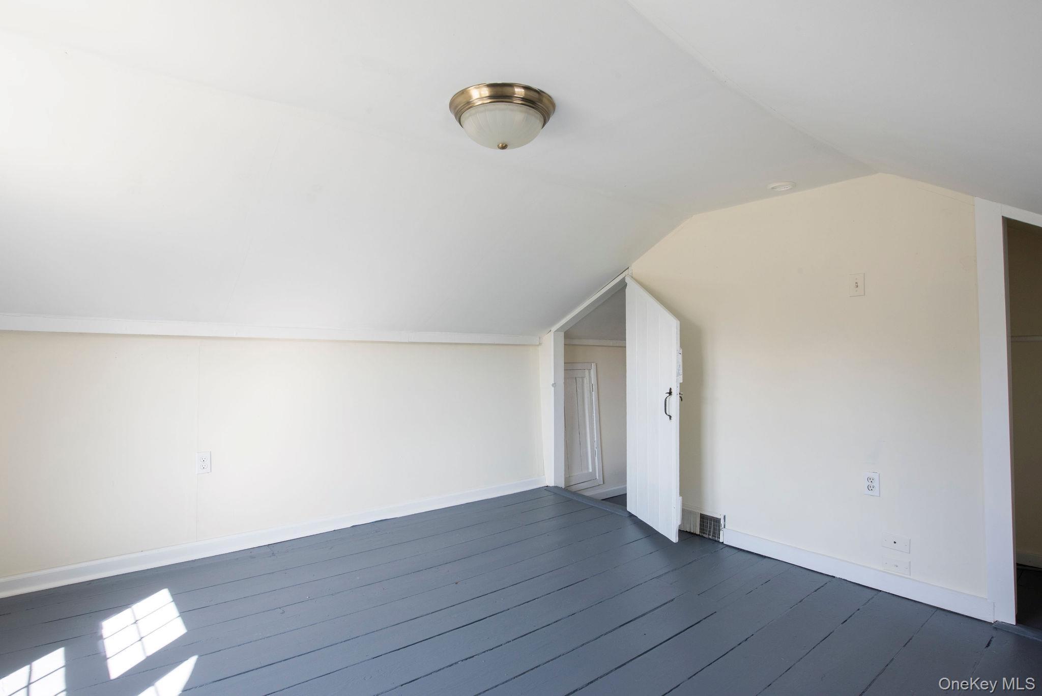 Single Family Montgomery Street Dutchess County, NY 12583, MLS-978946-23