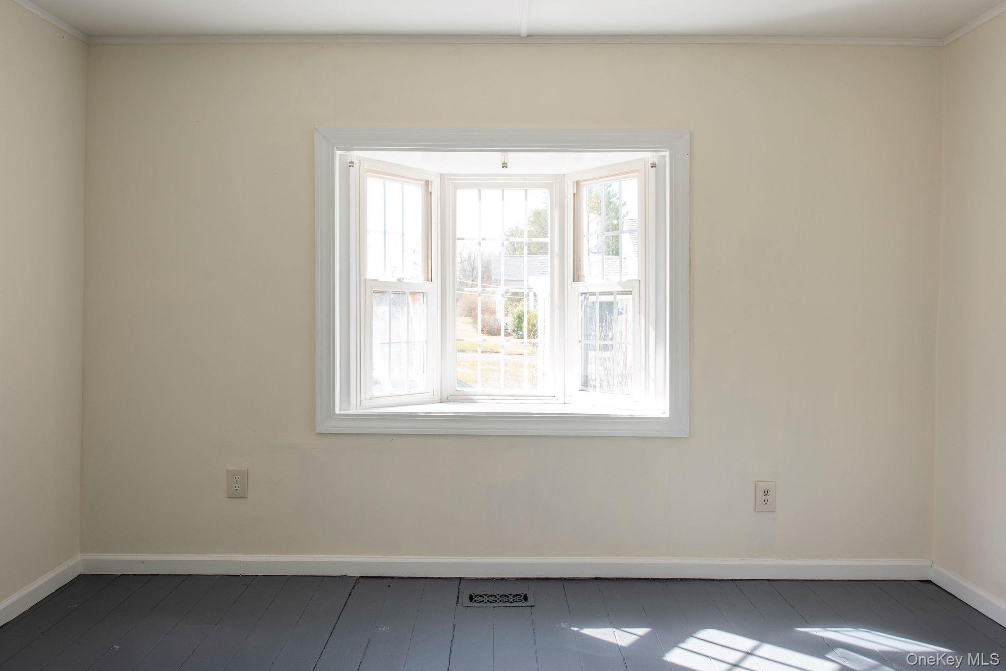 Single Family Montgomery Street Dutchess County, NY 12583, MLS-978946-7