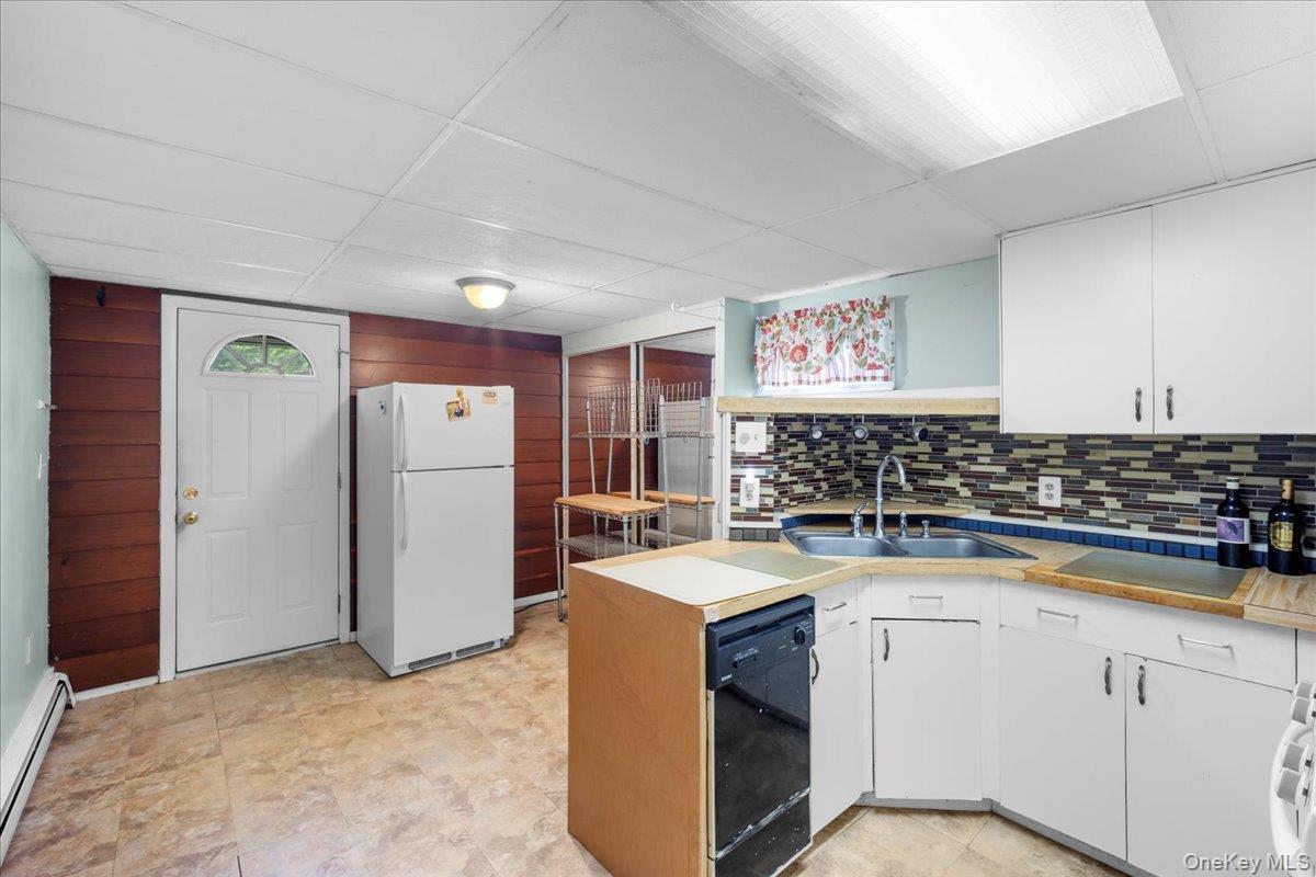 Single Family Hujay  Dutchess County, NY 12590, MLS-978978-19