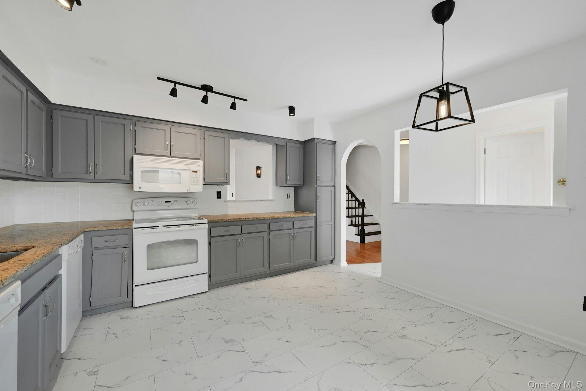 Condo Somerset  Rockland County, NY 10901, MLS-978992-12