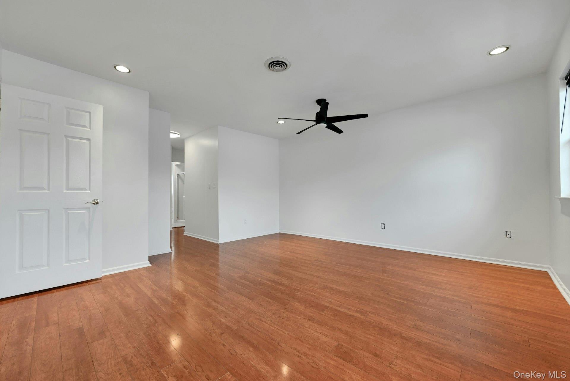 Condo Somerset  Rockland County, NY 10901, MLS-978992-18