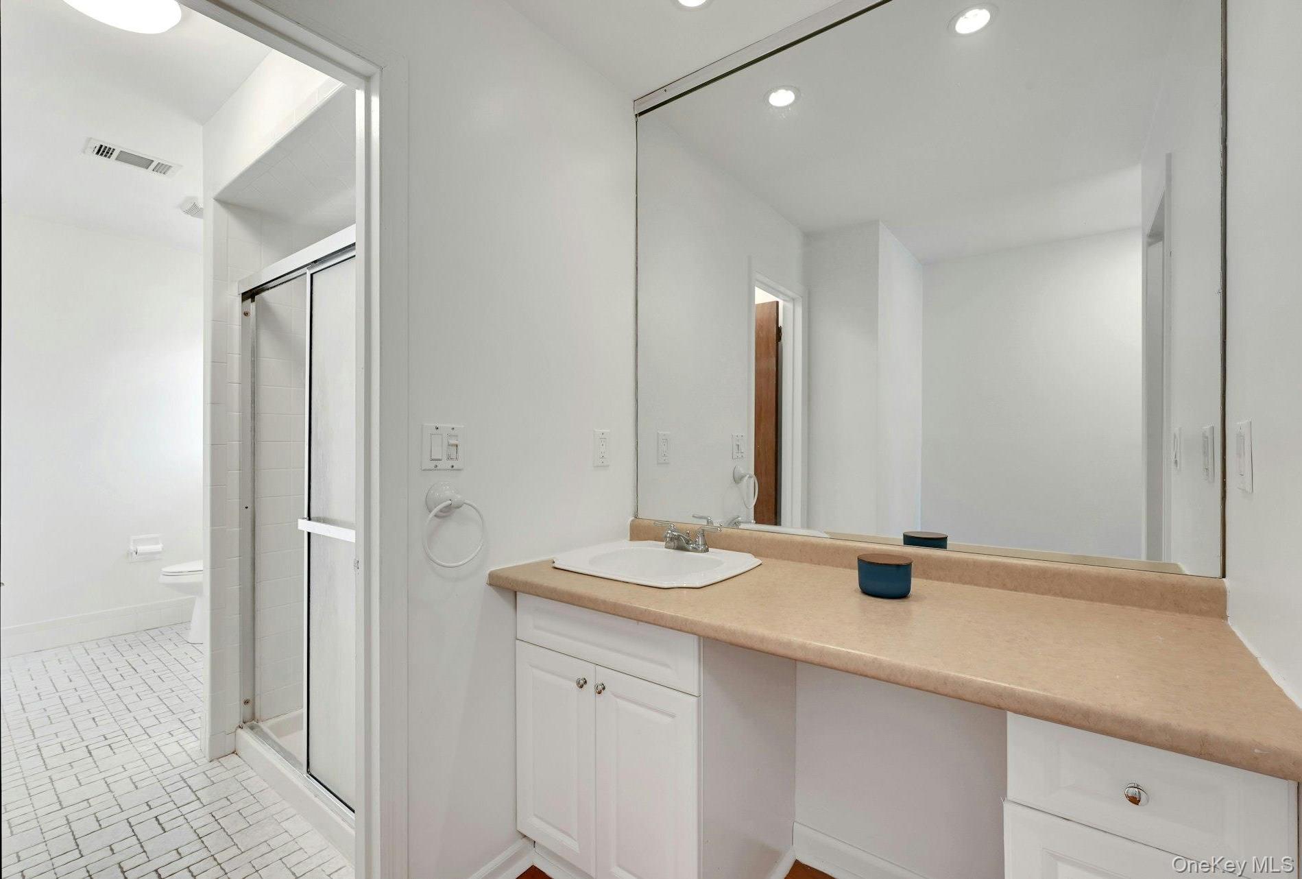 Condo Somerset  Rockland County, NY 10901, MLS-978992-19