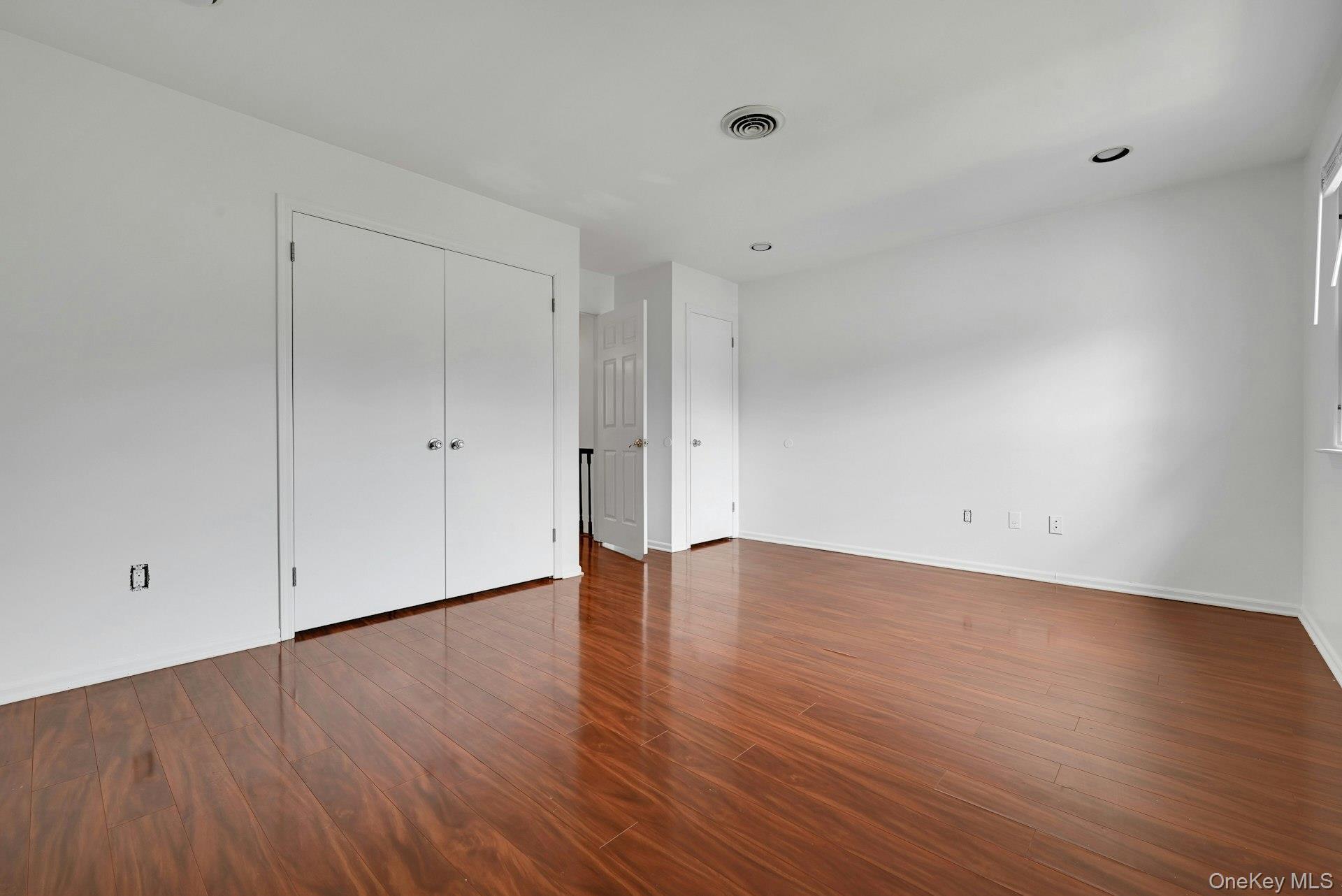 Condo Somerset  Rockland County, NY 10901, MLS-978992-24