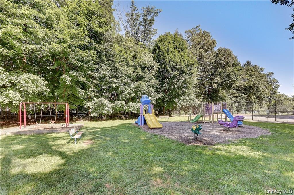 Condo Somerset  Rockland County, NY 10901, MLS-978992-32