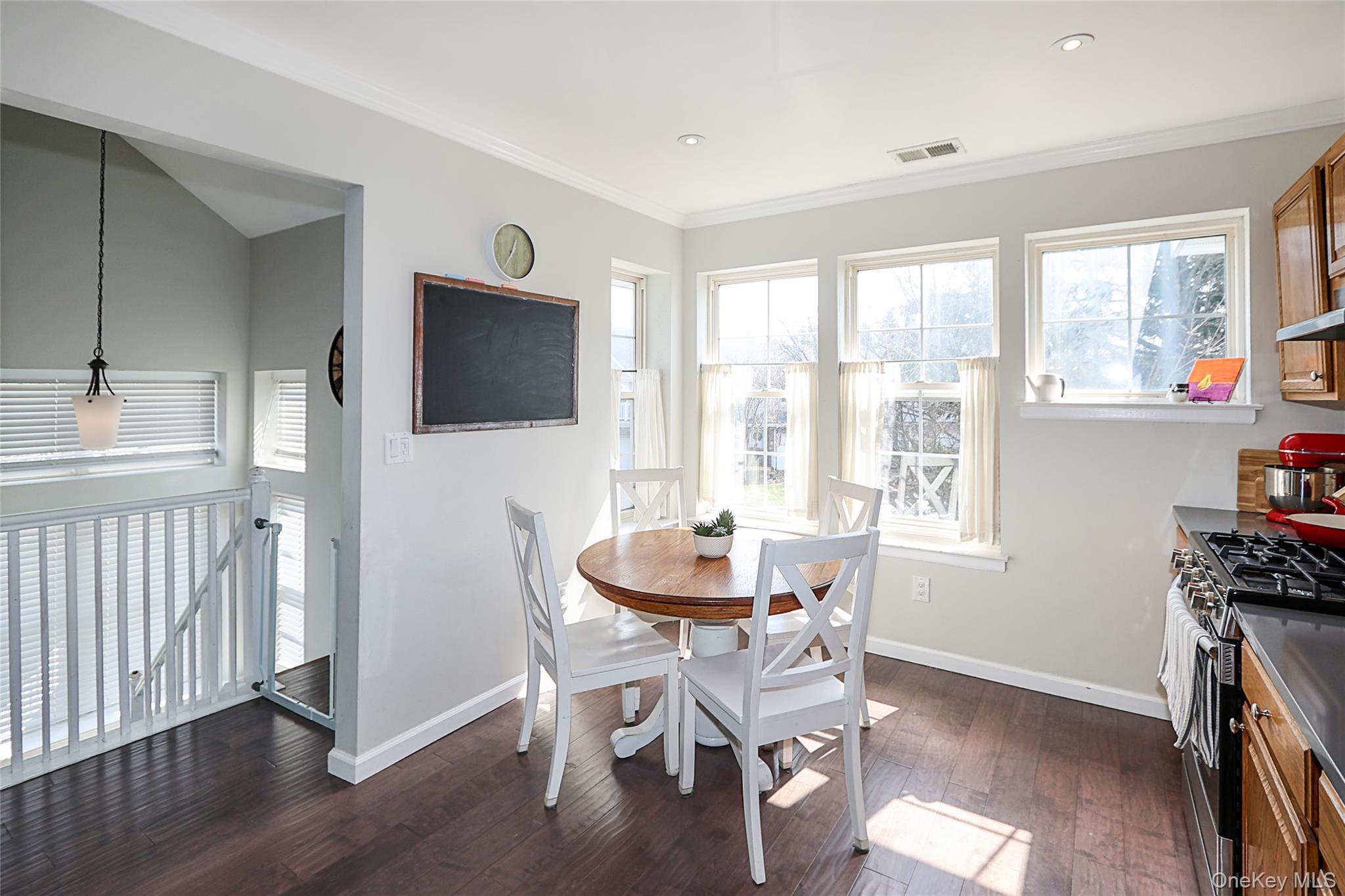 Condo Broadlawn  Suffolk County, NY 11722, MLS-978997-14