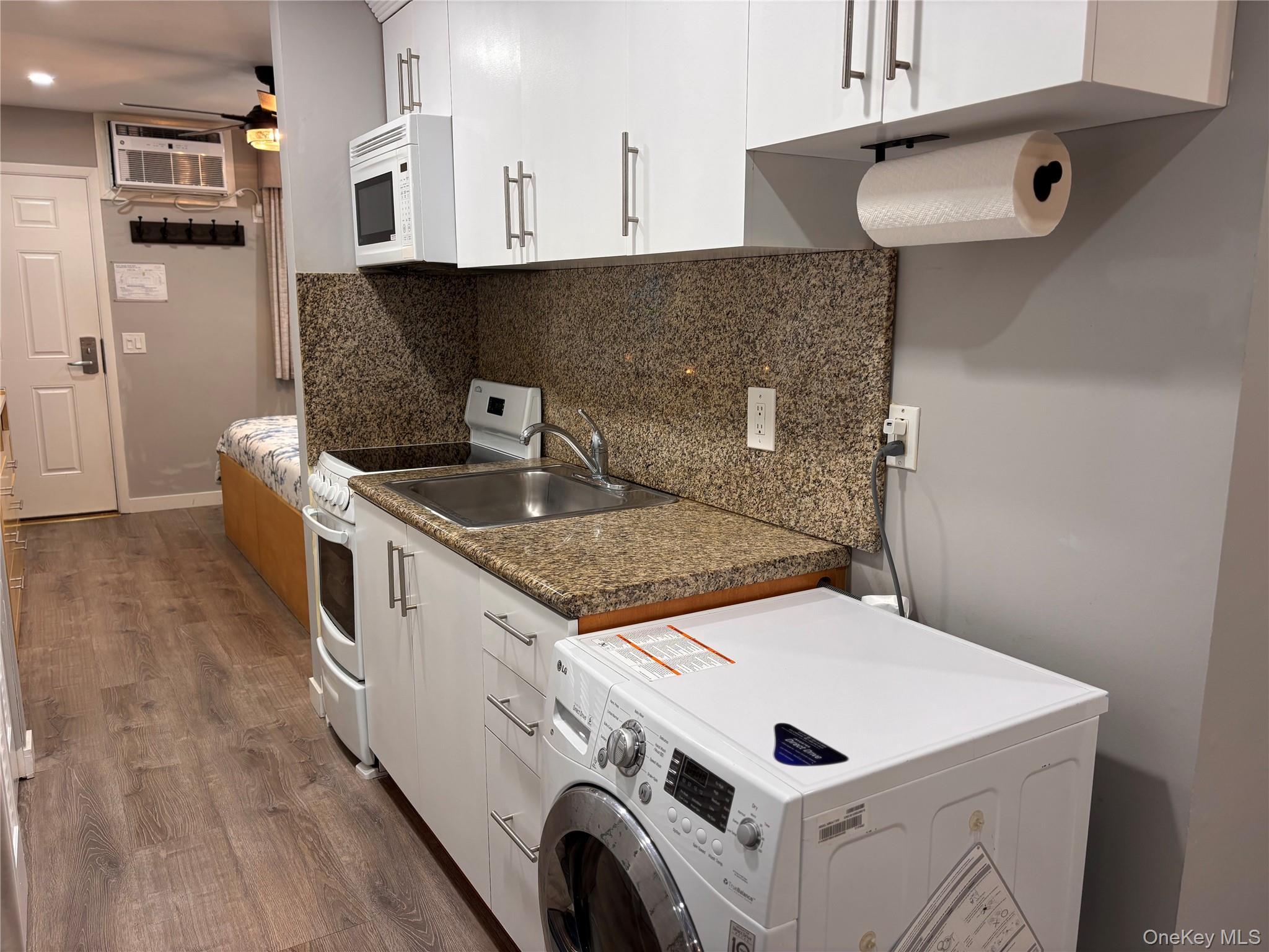 Coop Emerson Suffolk County, NY 11954, MLS-978999-4