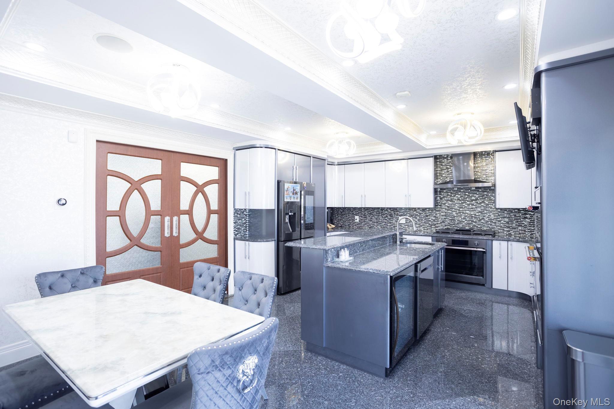 Single Family 180th Street Queens, NY 11365, MLS-979003-11