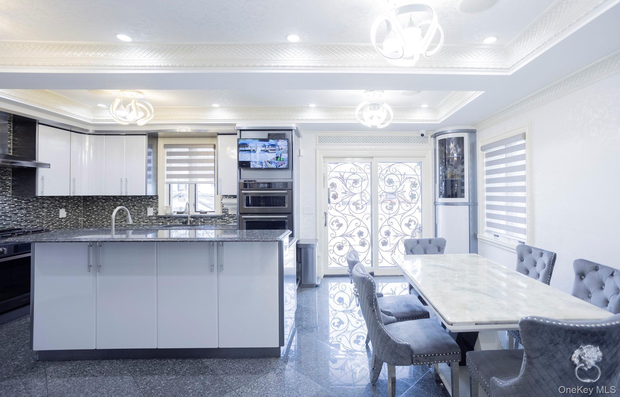 Single Family 180th Street Queens, NY 11365, MLS-979003-14
