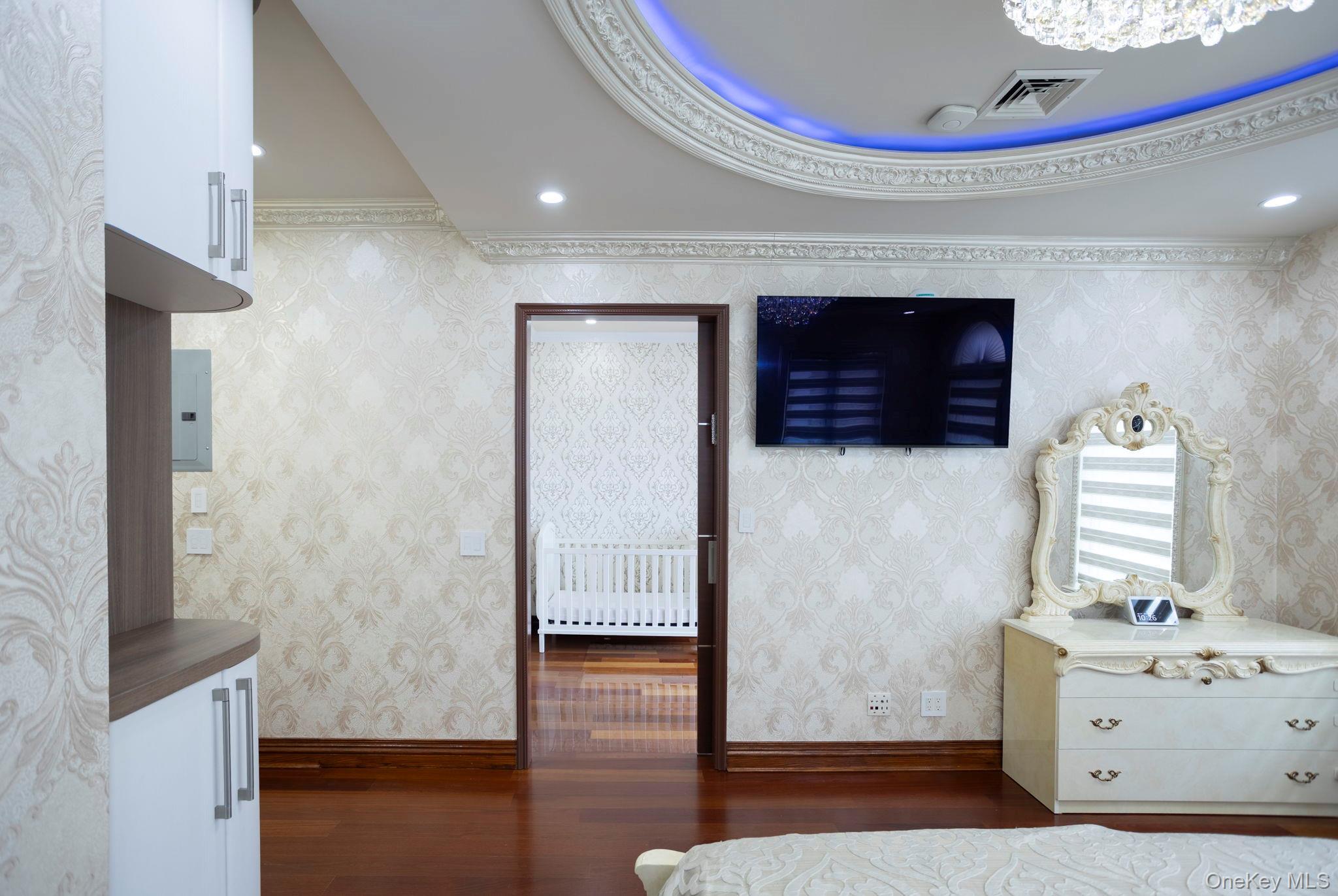 Single Family 180th Street Queens, NY 11365, MLS-979003-21