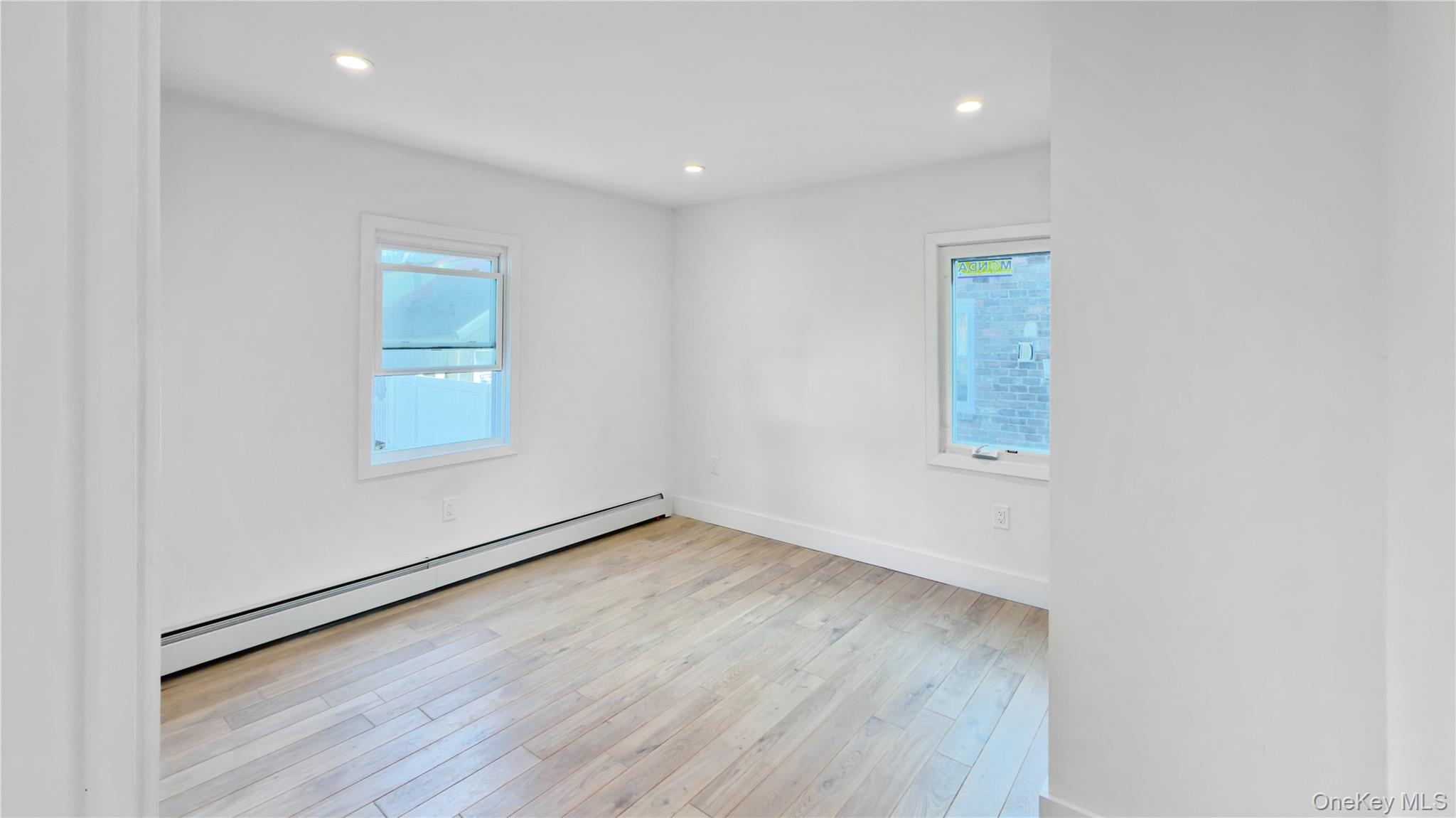 Single Family Windsor  Nassau County, NY 11550, MLS-979020-17