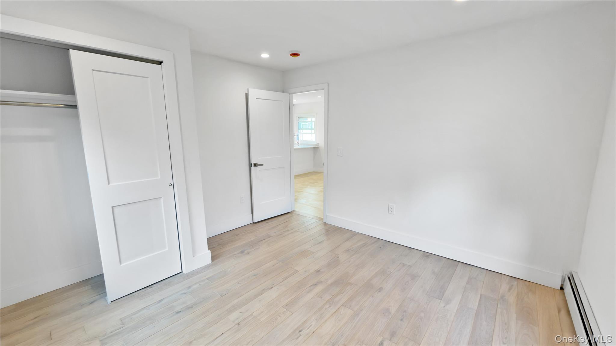 Single Family Windsor  Nassau County, NY 11550, MLS-979020-18