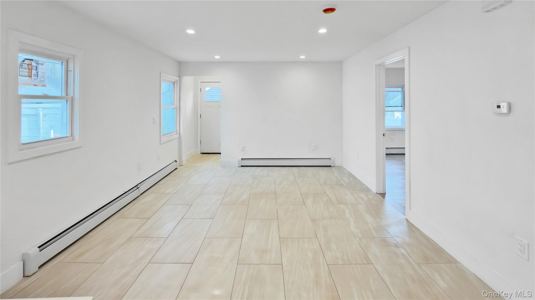 Single Family Windsor  Nassau County, NY 11550, MLS-979020-23