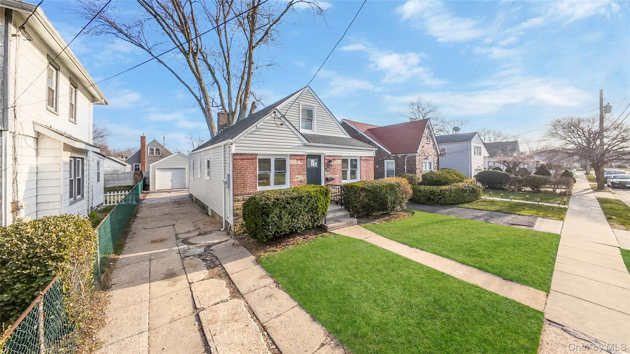 Single Family Windsor  Nassau County, NY 11550, MLS-979020-3