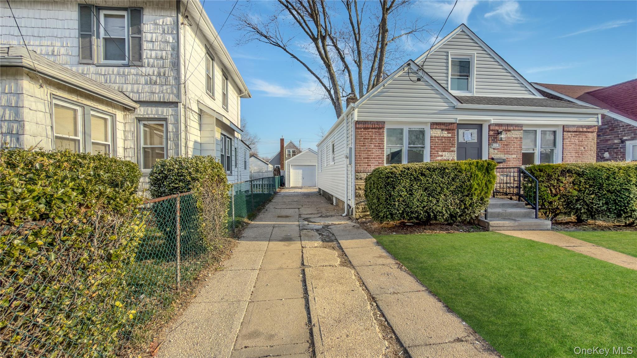 Single Family Windsor  Nassau County, NY 11550, MLS-979020-6
