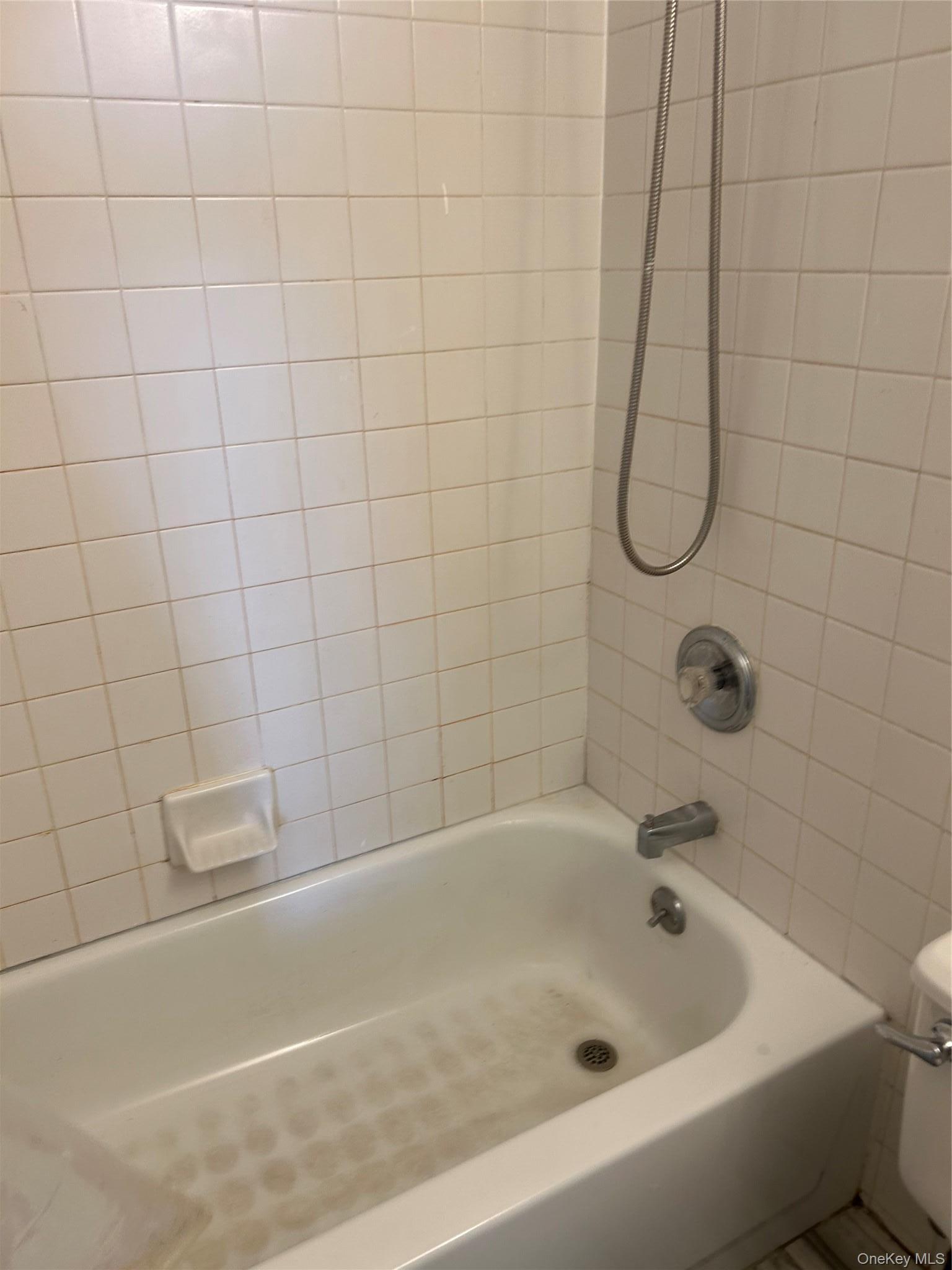 Single Family Norton  Bronx, NY 10473, MLS-979041-38