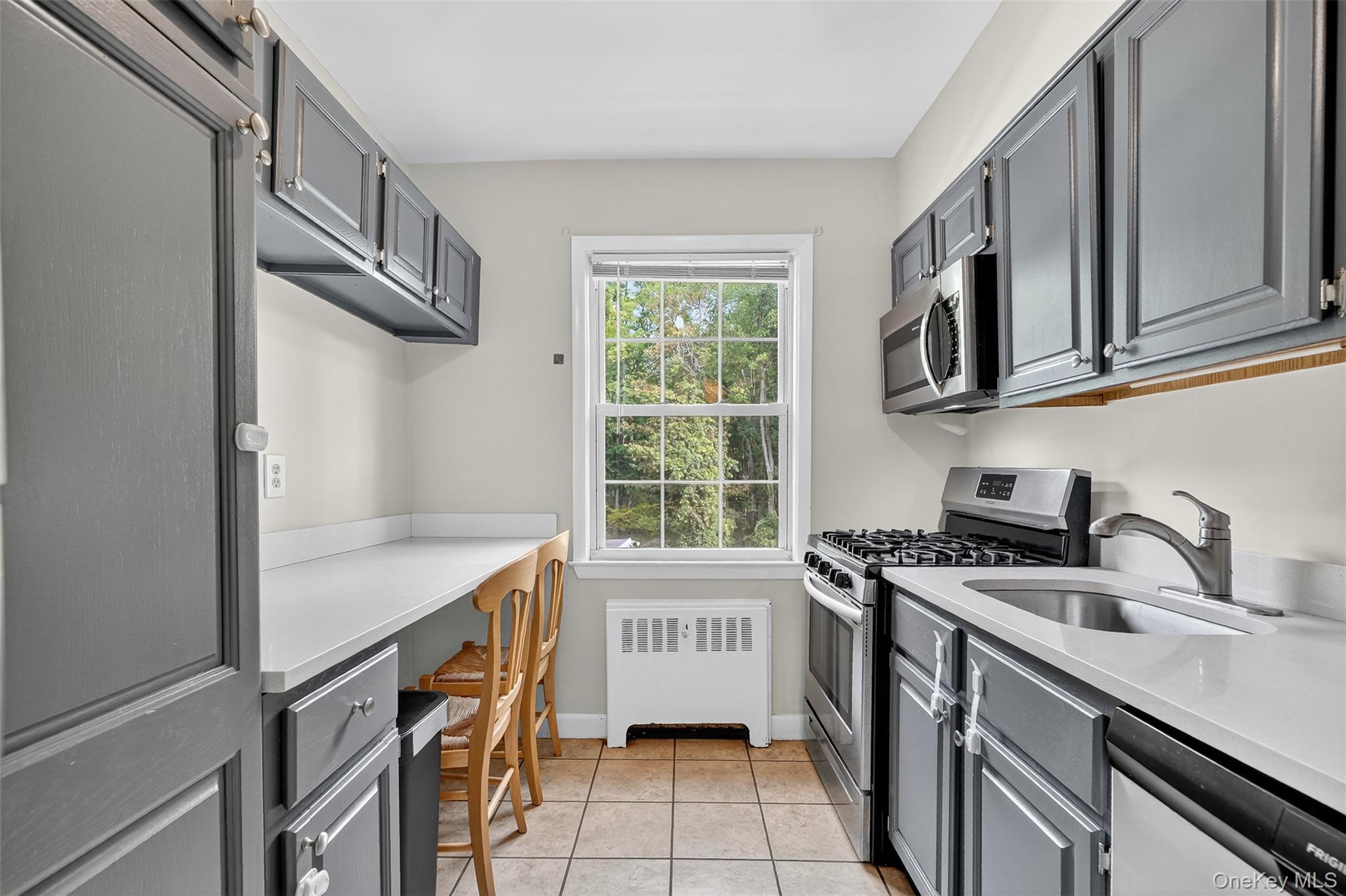 Coop Fieldstone Westchester County, NY 10530, MLS-979051-13