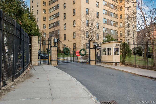 Apartment Fordham Hill  Bronx, NY 10468, MLS-979080-25