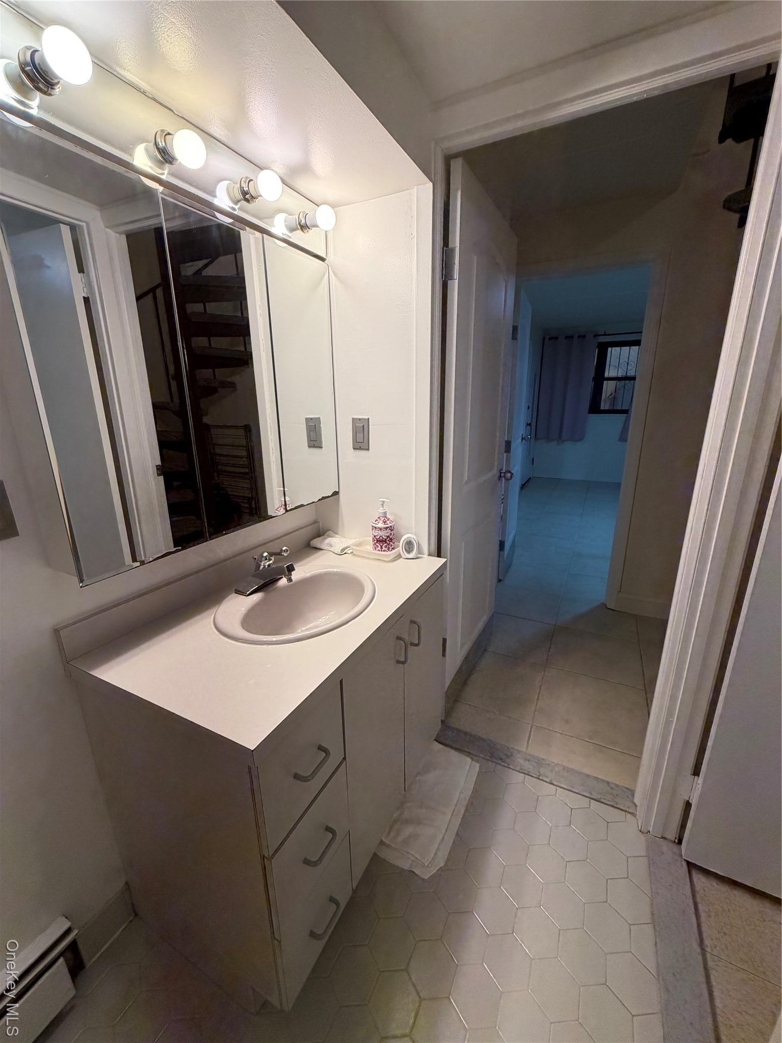 Condo 242nd Queens, NY 11362, MLS-979088-22