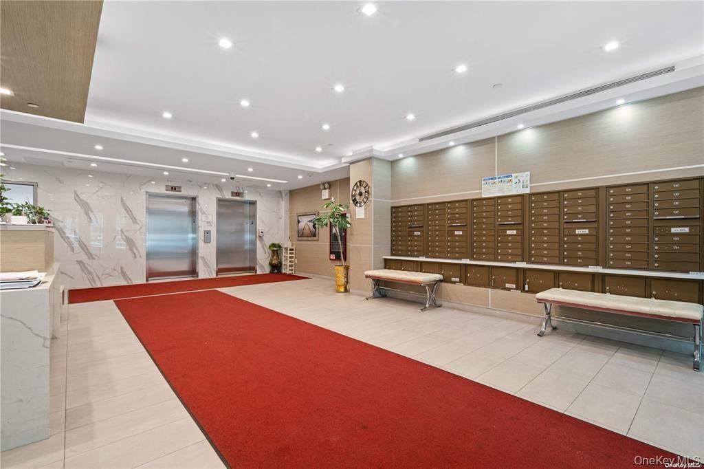 Condo 37th  Queens, NY 11354, MLS-979095-3