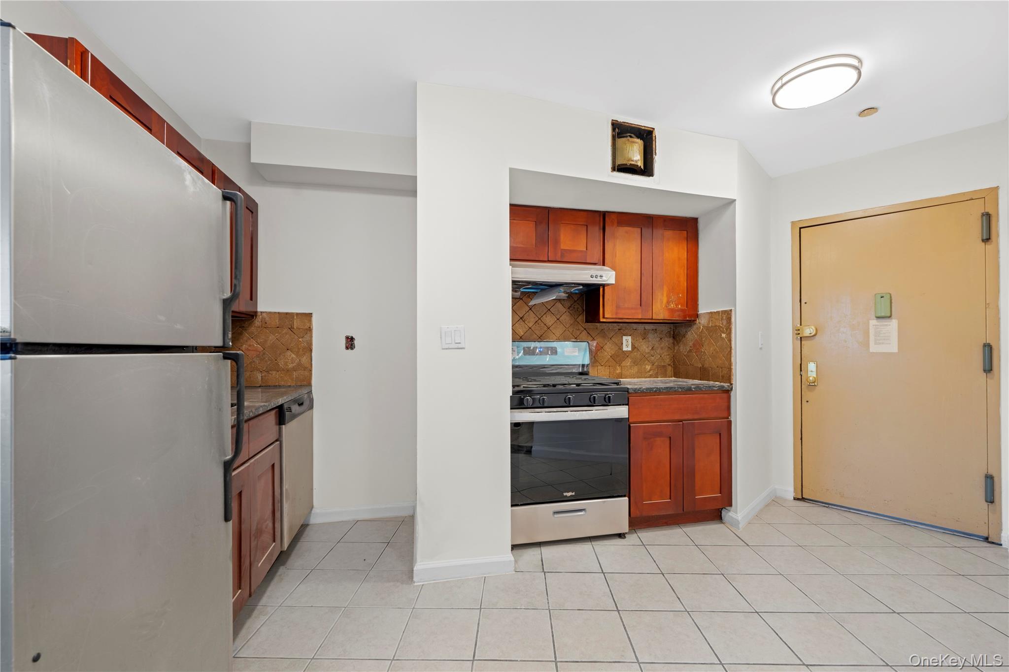 Condo 46th  Queens, NY 11373, MLS-979097-4