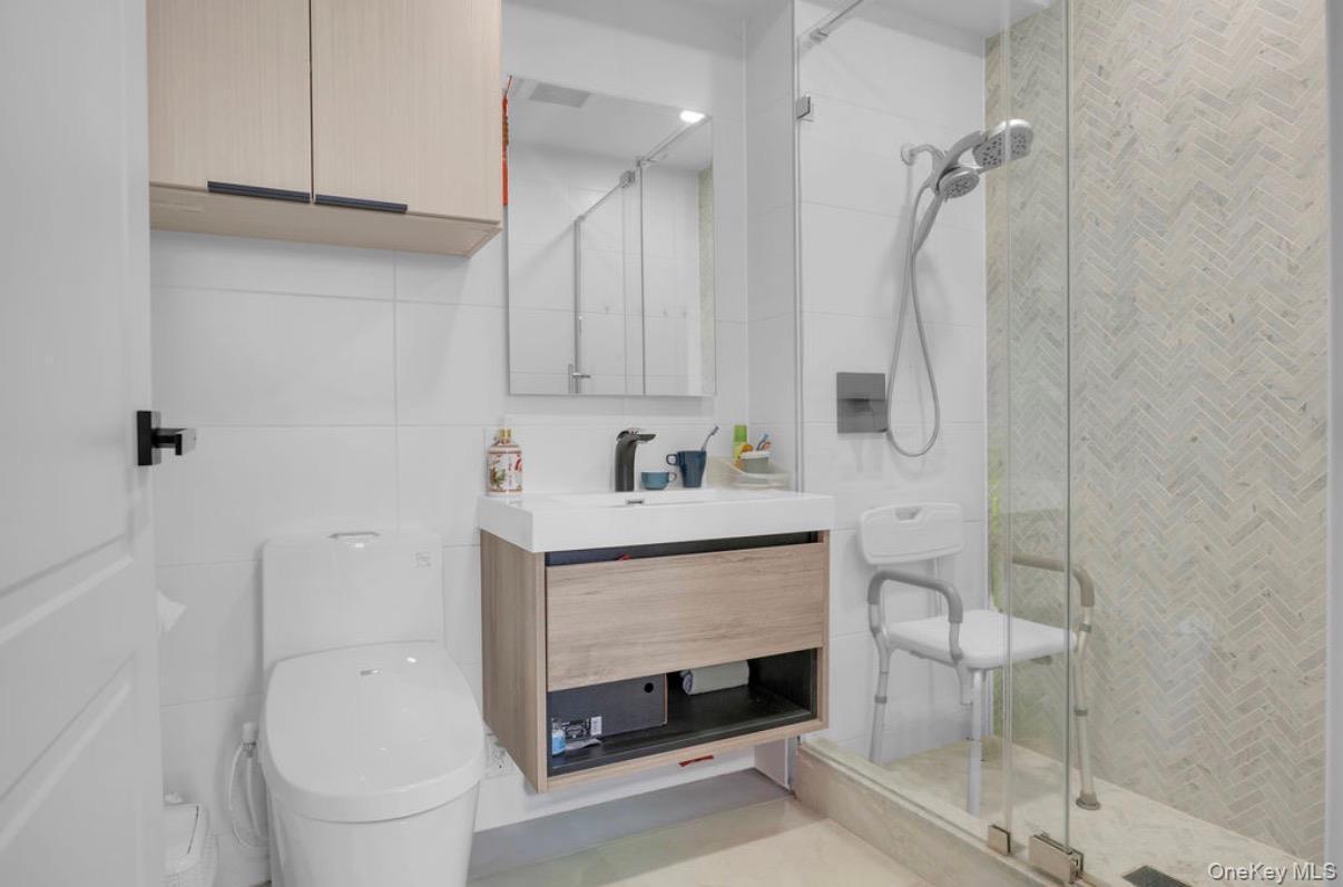 Condo Northern Queens, NY 11354, MLS-979105-21