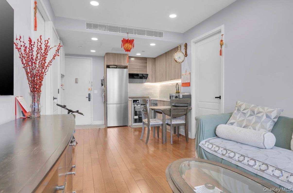 Condo Northern Queens, NY 11354, MLS-979105-5