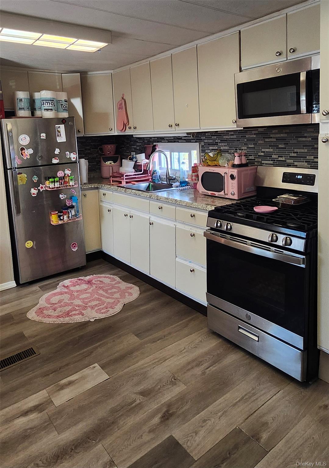 Single Family Revere  Suffolk County, NY 11716, MLS-979108-8