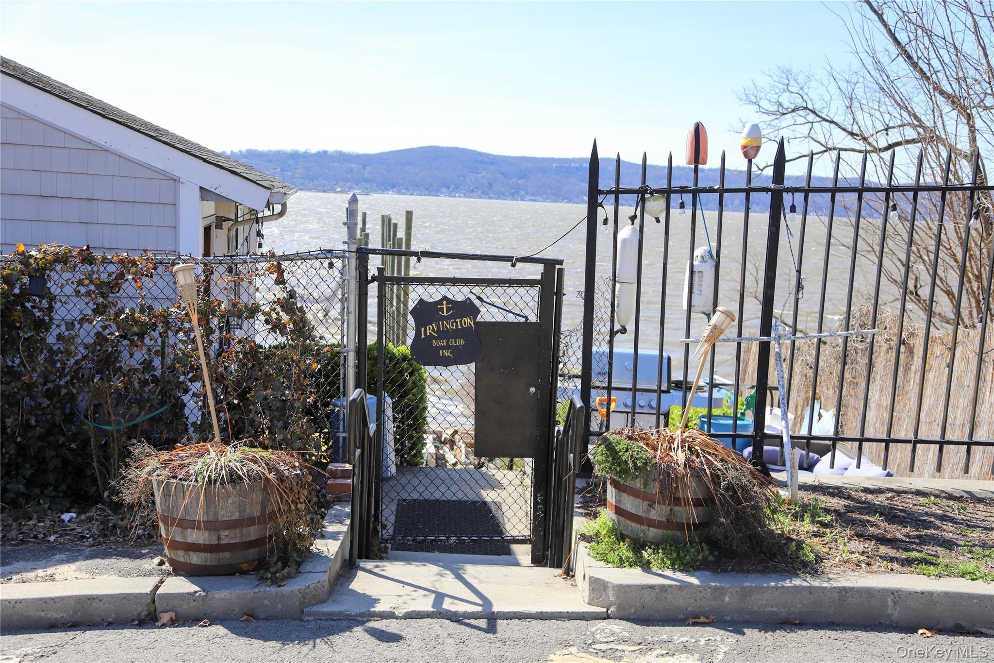 Single Family Mountain  Westchester County, NY 10533, MLS-979122-39