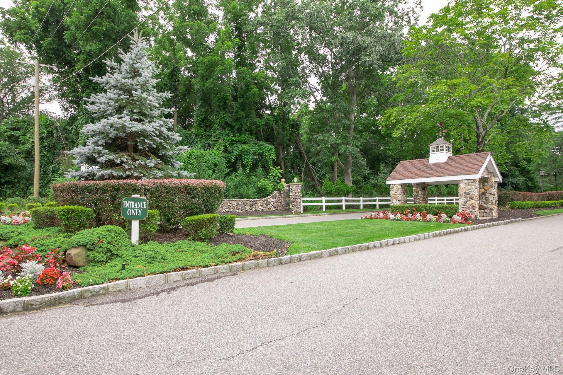 Condo Possum Suffolk County, NY 11727, MLS-979123-18