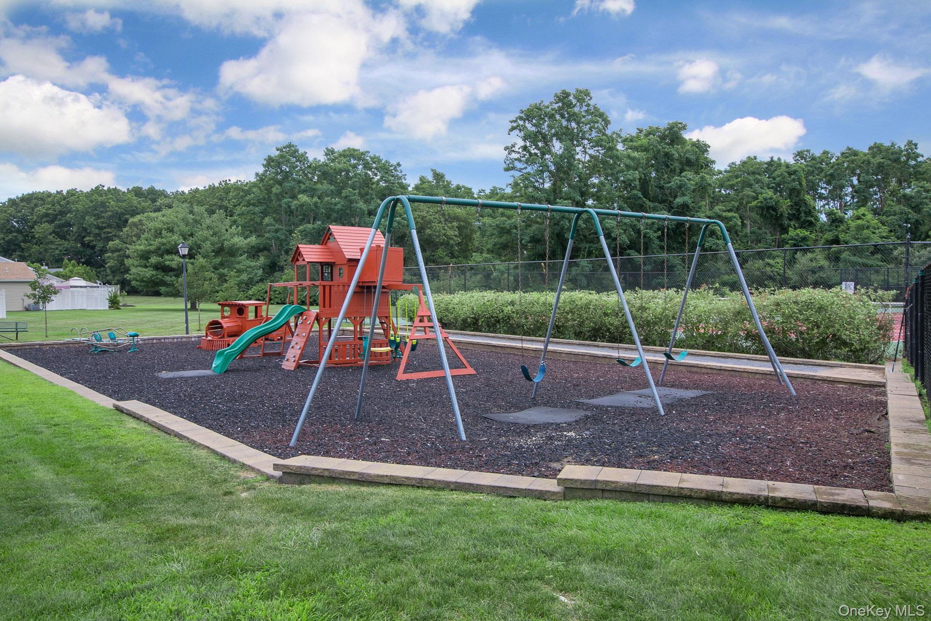 Condo Possum Suffolk County, NY 11727, MLS-979123-21