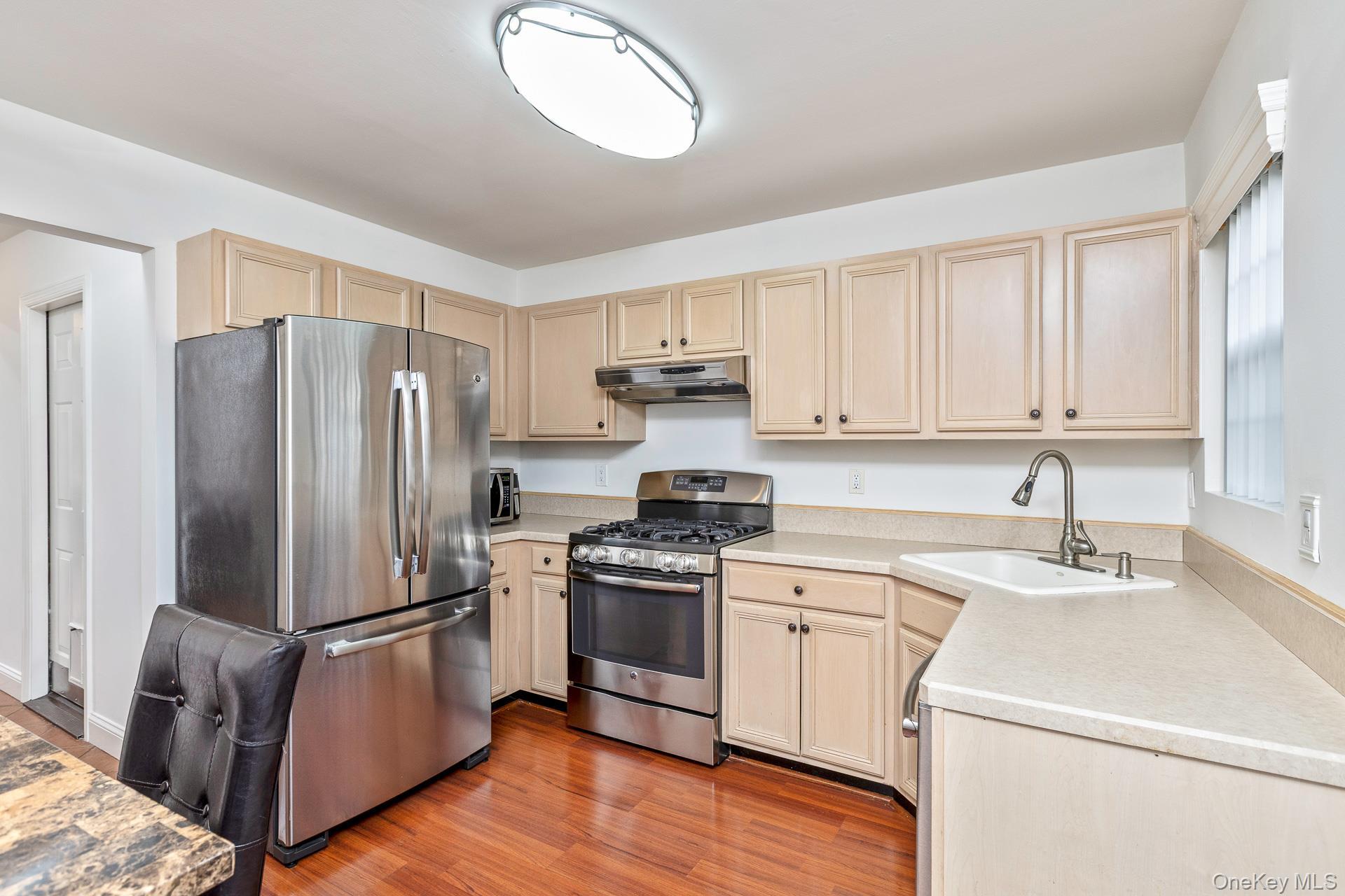 Condo Possum Suffolk County, NY 11727, MLS-979123-9