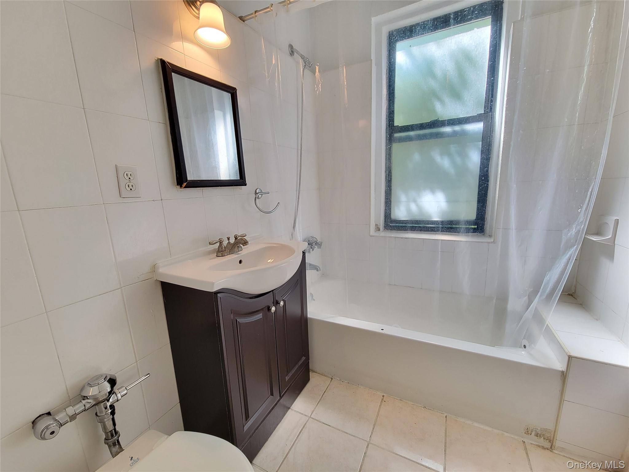 Condo 67 Queens, NY 11375, MLS-979127-2