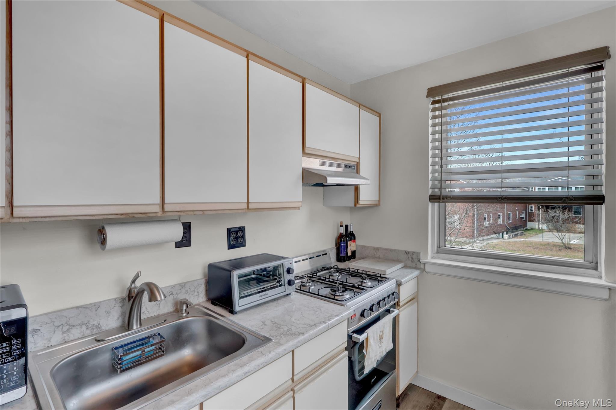 Coop 74th  Queens, NY 11004, MLS-979132-9