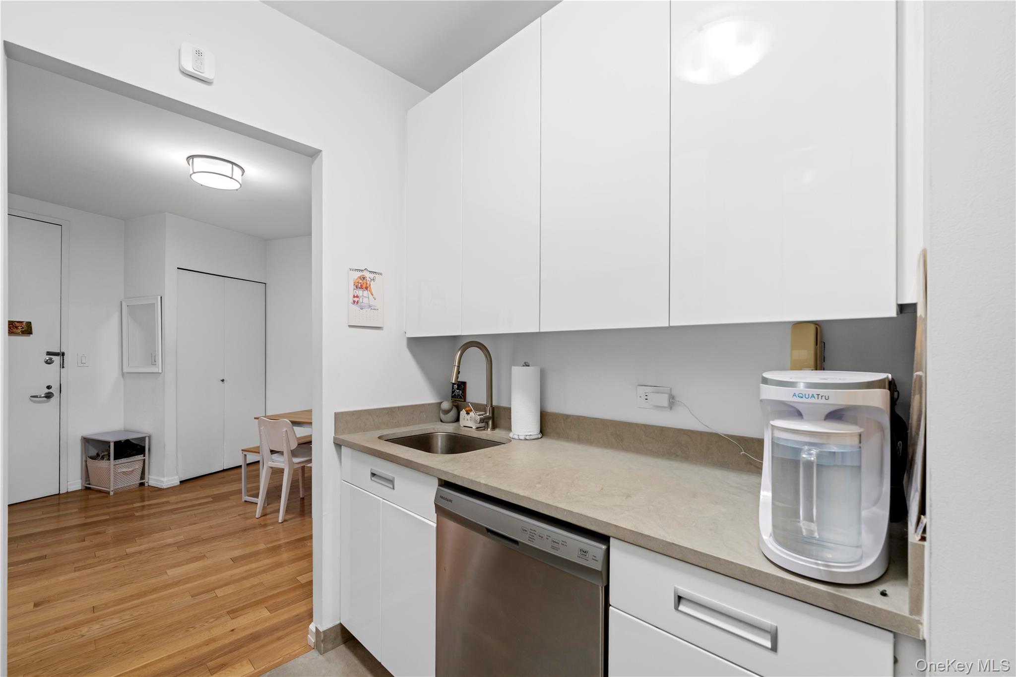 Condo John  Manhattan, NY 10038, MLS-979140-16