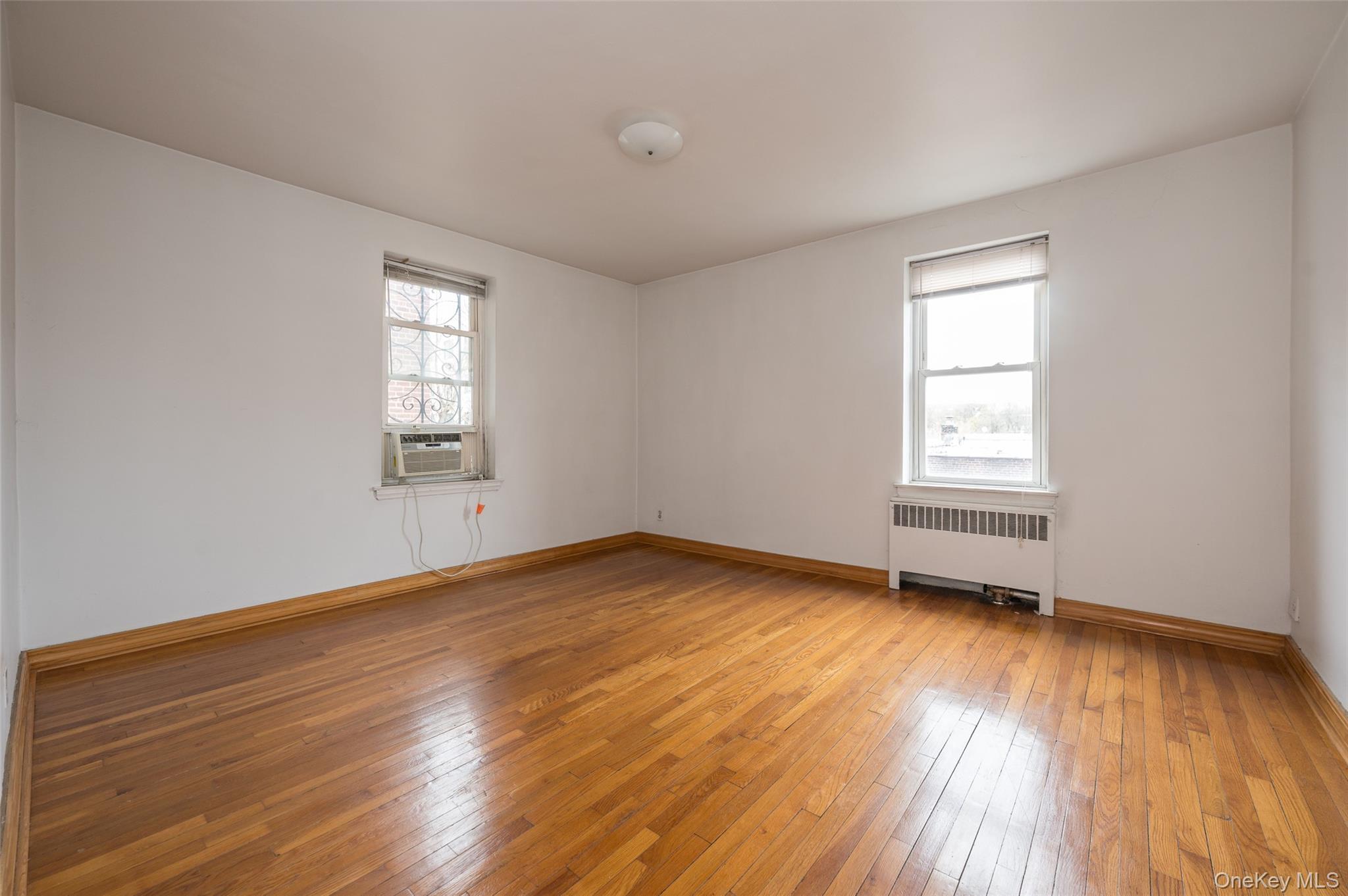 Coop Barnes  Bronx, NY 10462, MLS-979145-10