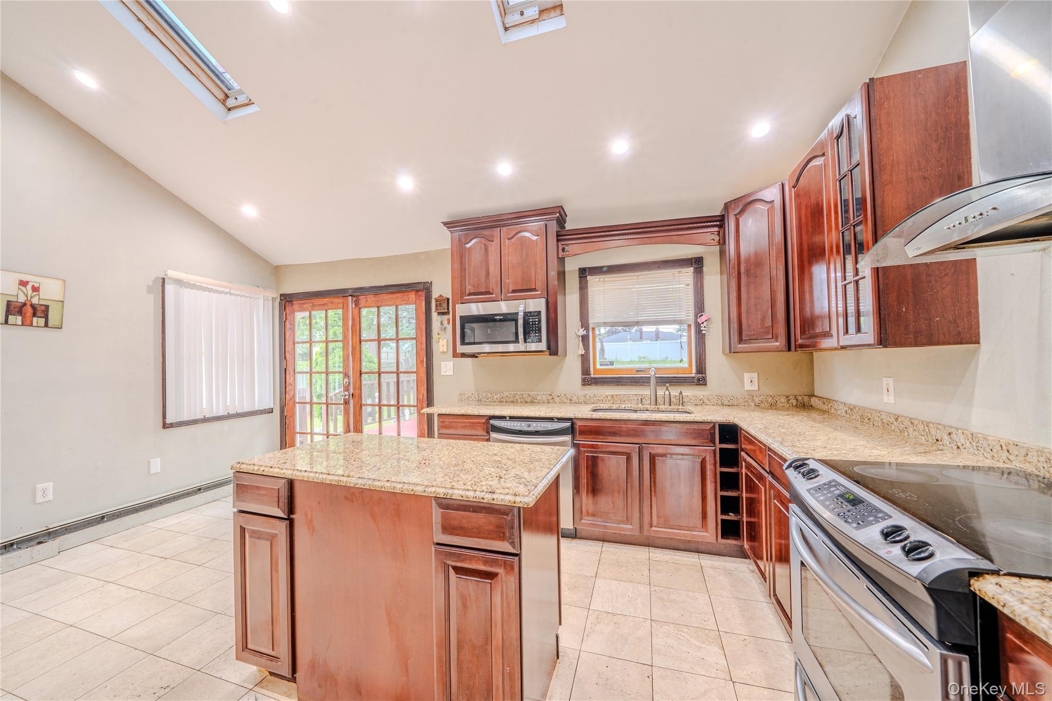 Single Family Overlook Drive Suffolk County, NY 11730, MLS-979147-11