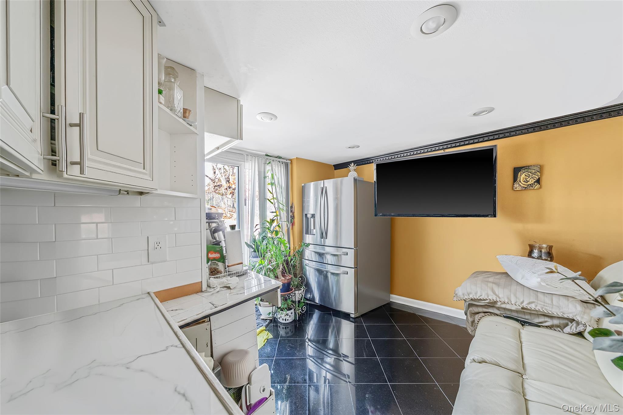 Single Family Overlook Drive Suffolk County, NY 11730, MLS-979147-18