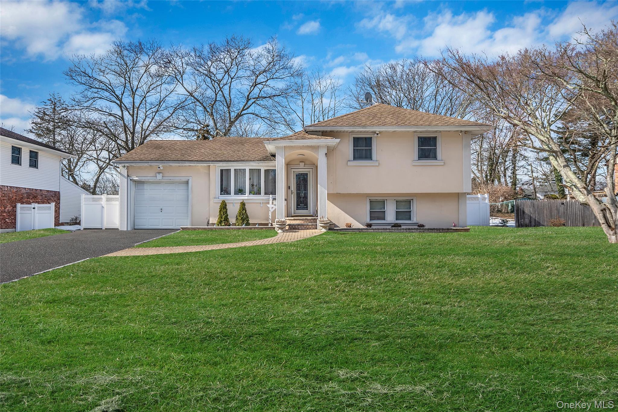 Single Family Overlook Drive Suffolk County, NY 11730, MLS-979147-3