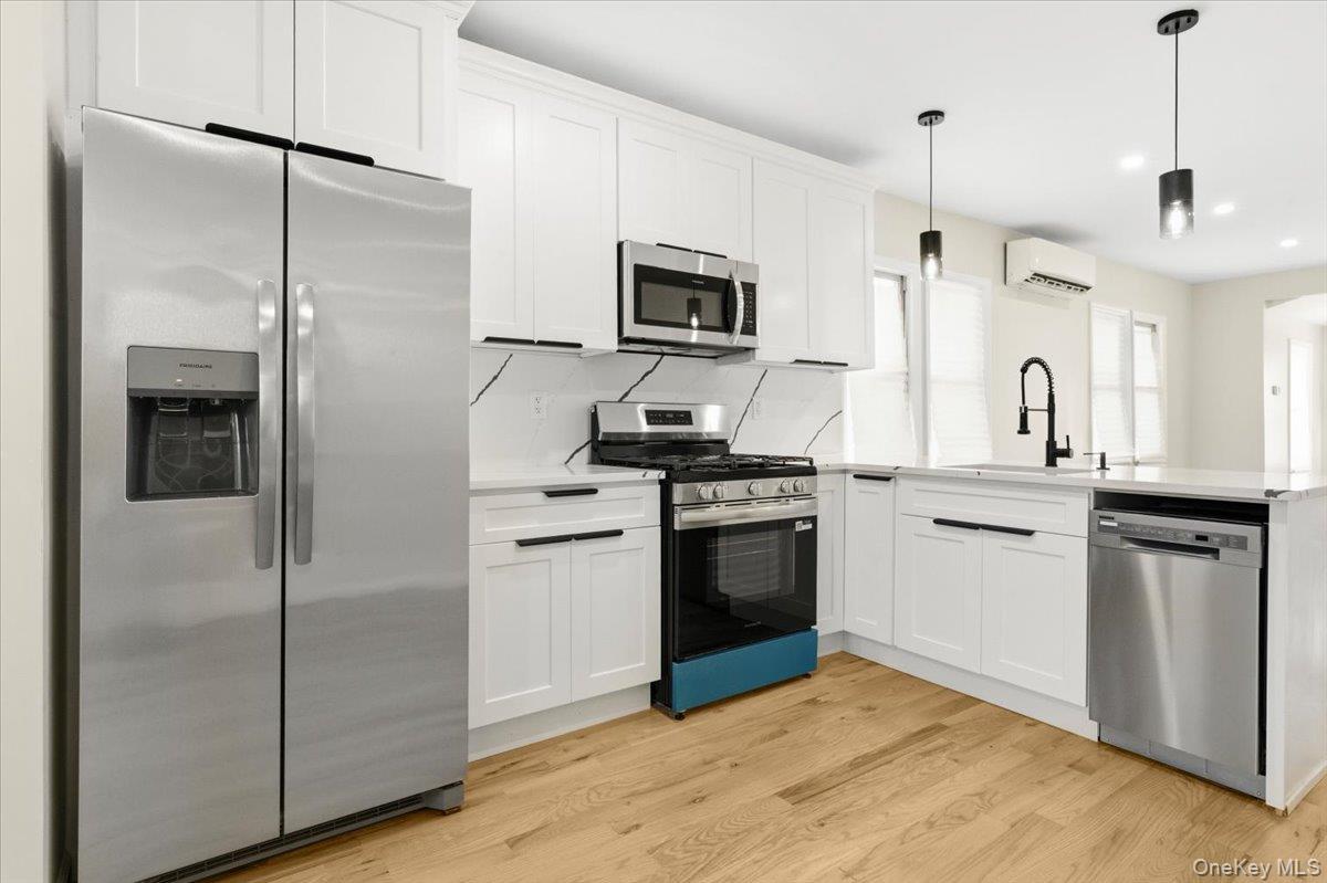 Single Family 173rd  Queens, NY 11434, MLS-979159-4